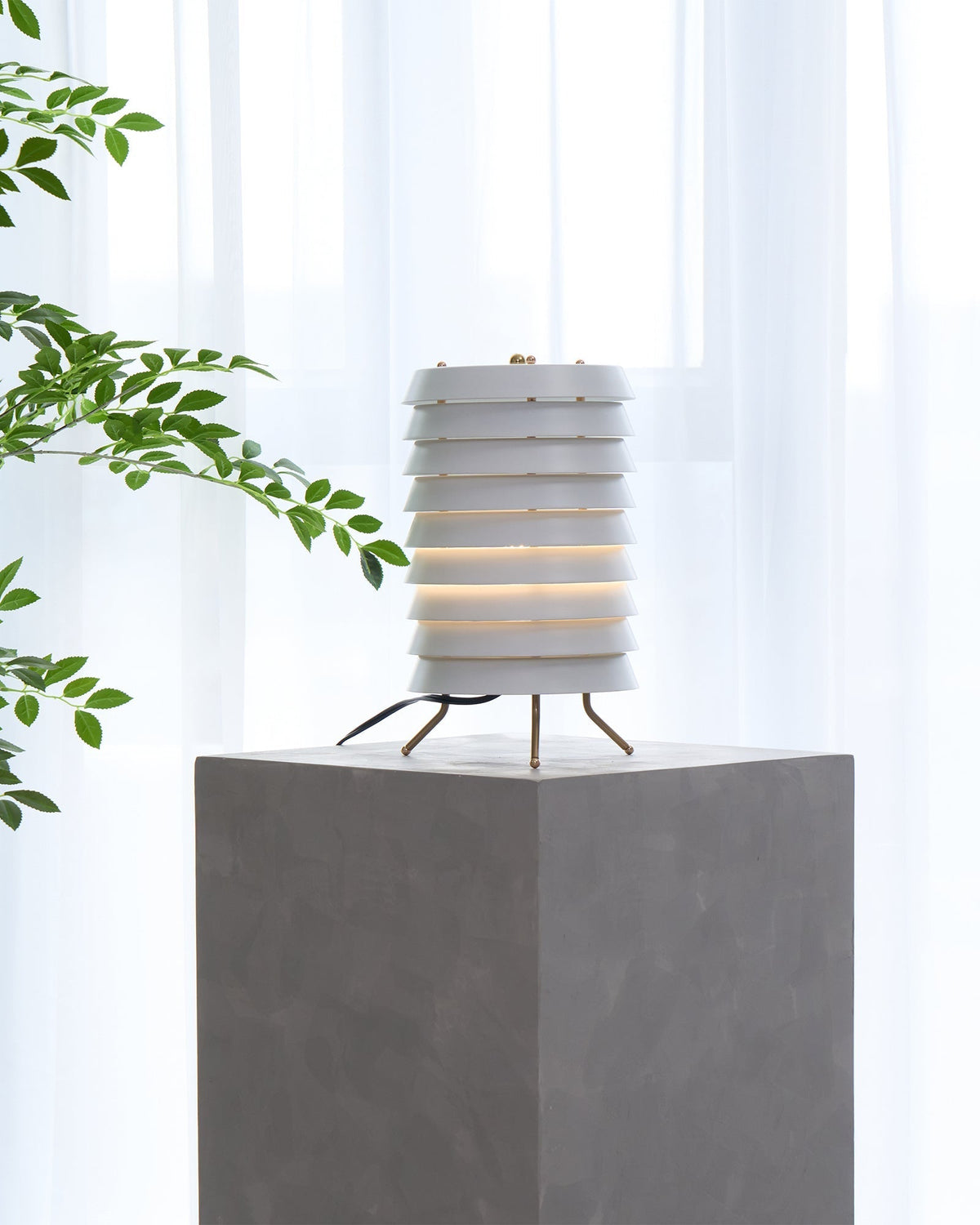 Orelelette Gitter-Design Skandinavische Tischleuchte