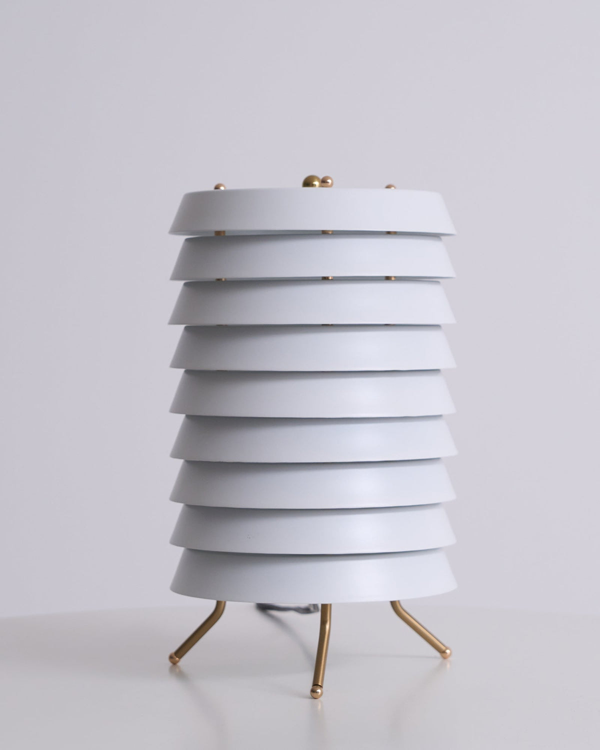 Orelelette Gitter-Design Skandinavische Tischleuchte