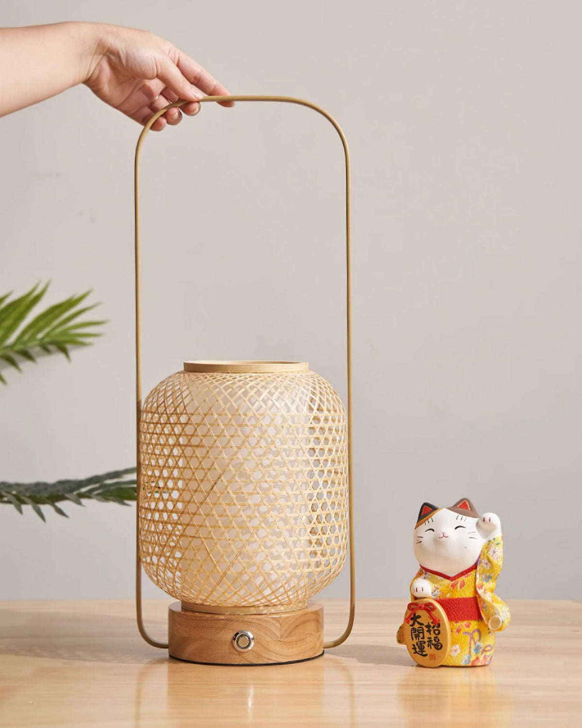 Orbituse Retro-Tischleuchte aus Holz