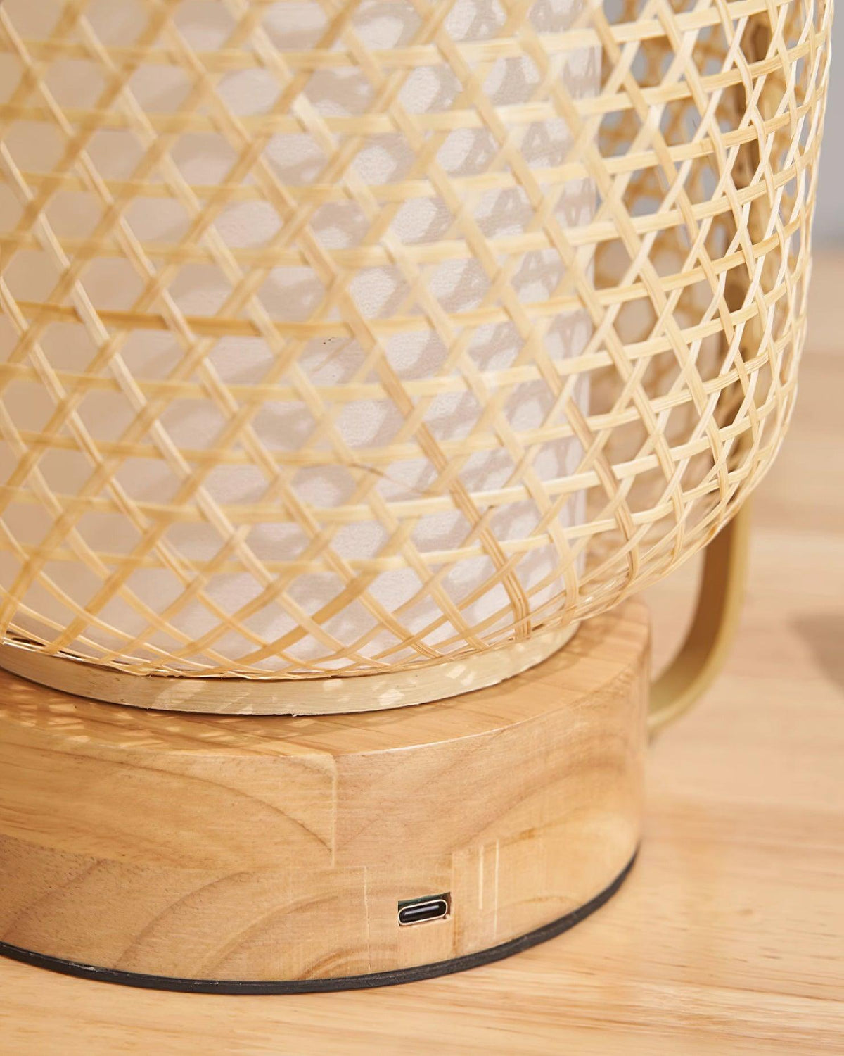 Orbituse Retro-Tischleuchte aus Holz