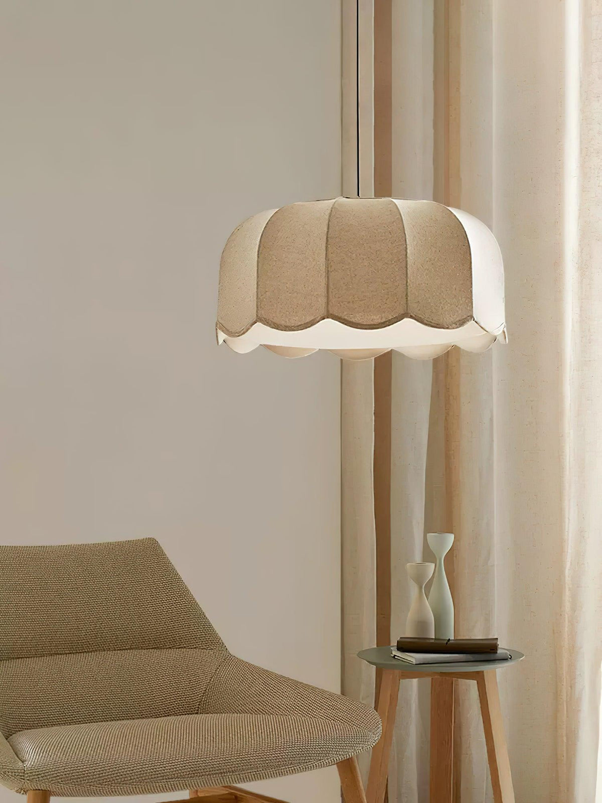 Linoaya Pendelleuchte aus Stoff im rustikalen Stil in Beige
