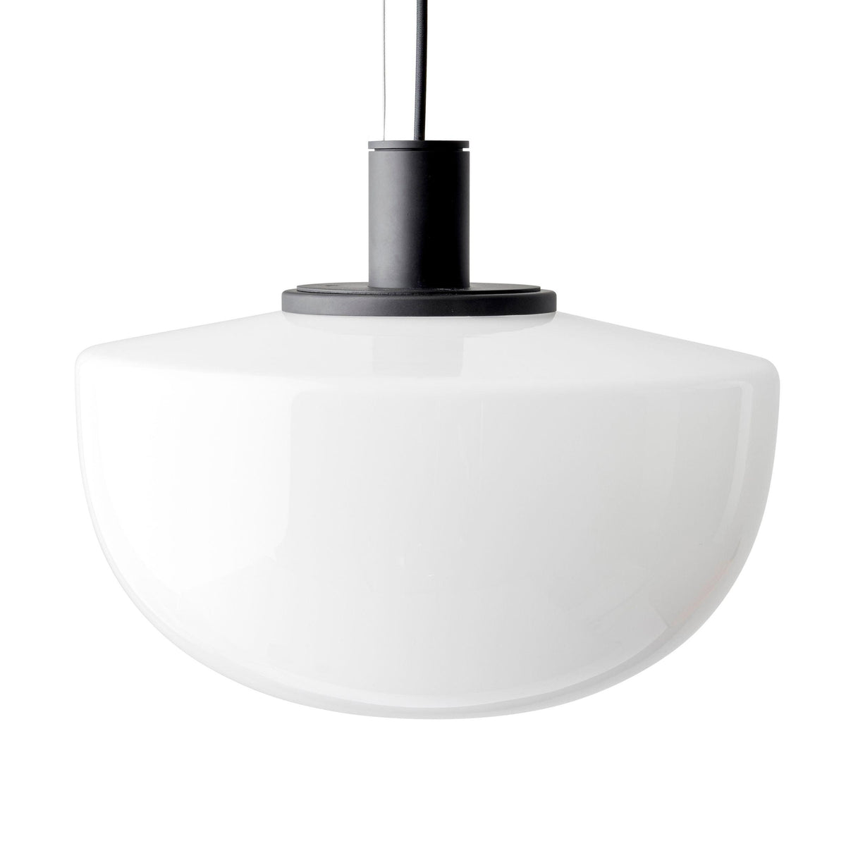 Pendelleuchte aus Glas Kuppel Metallmontage Minimalistisch Entspannend