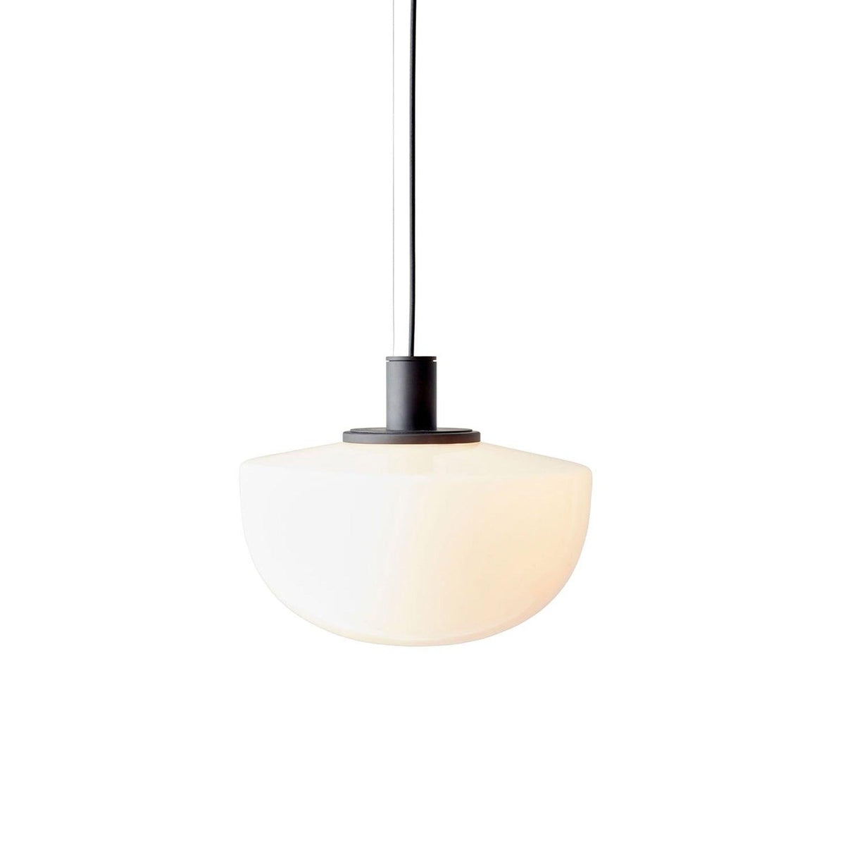 Pendelleuchte aus Glas Kuppel Metallmontage Minimalistisch Entspannend