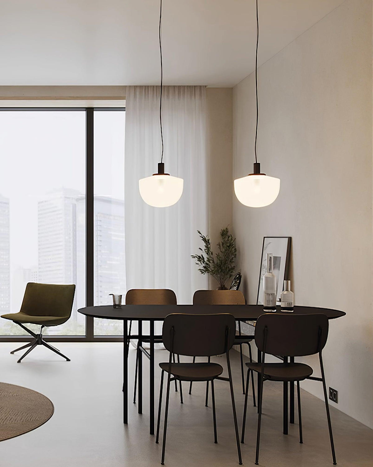 Pendelleuchte aus Glas Kuppel Metallmontage Minimalistisch Entspannend