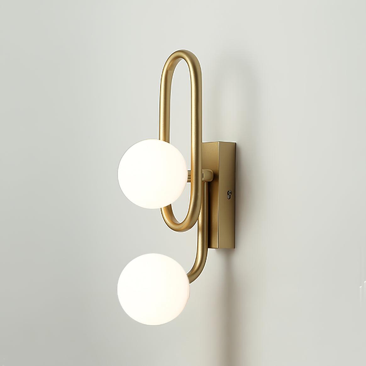 Alphaia zeitgenössische minimalistische Wandleuchte aus Glas