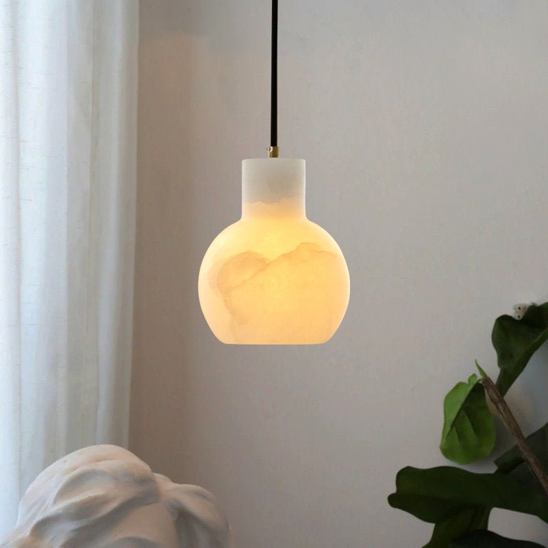 Eirerira Kronleuchter aus Alabaster in Kieselsteinform