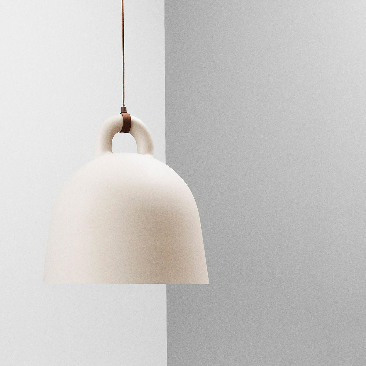 Astria Kunstharz minimalistische Pendelleuchte