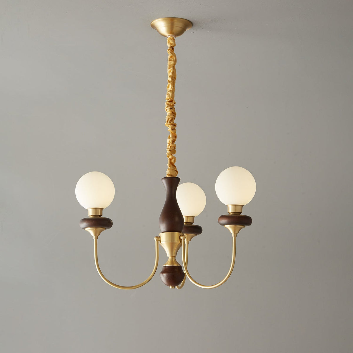 Cotheor Vintage Kronleuchter aus Holz und Glas im traditionellen Stil