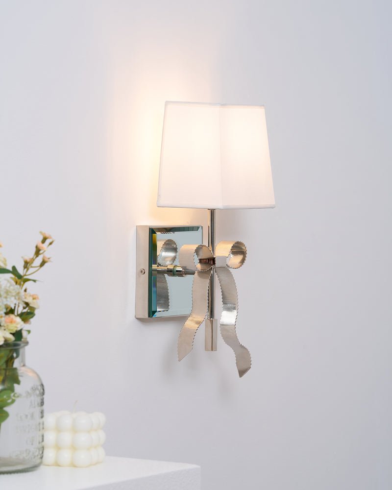 Veskin Bow Wandleuchte