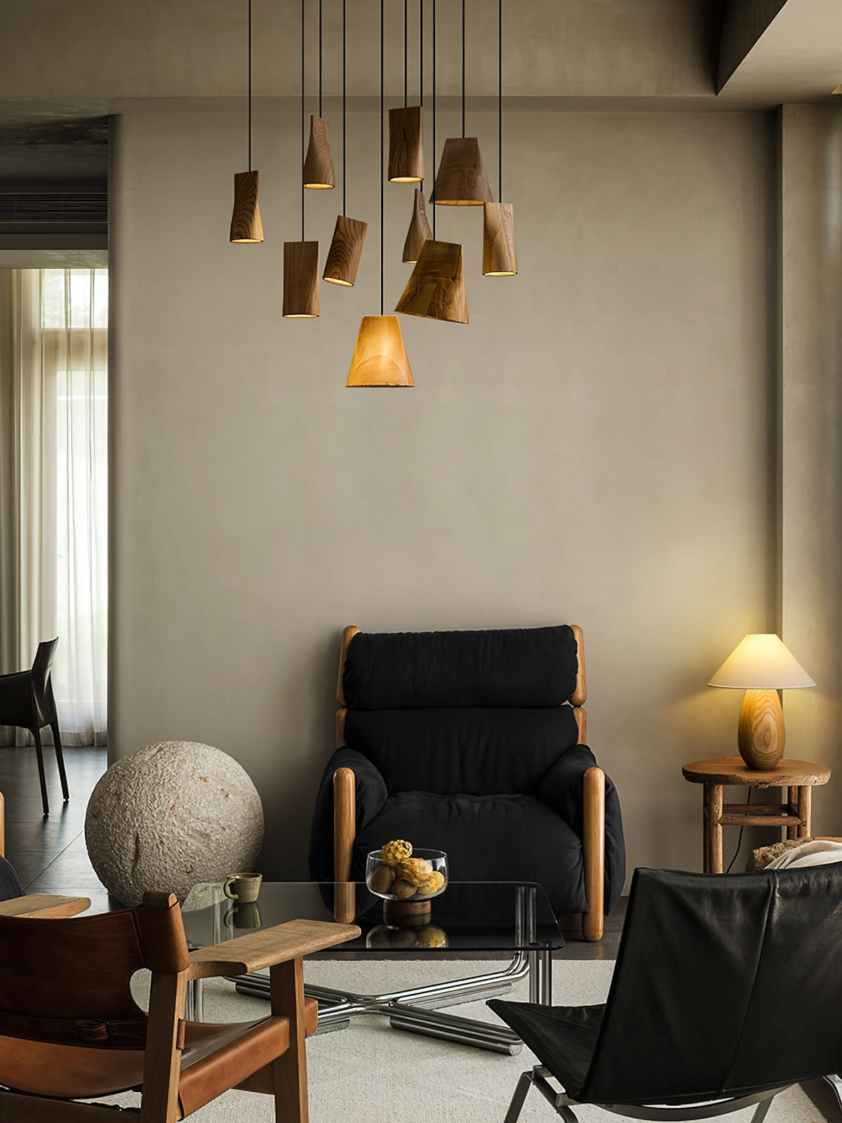 Ivarara asymmetrische Pendelleuchte aus Holz