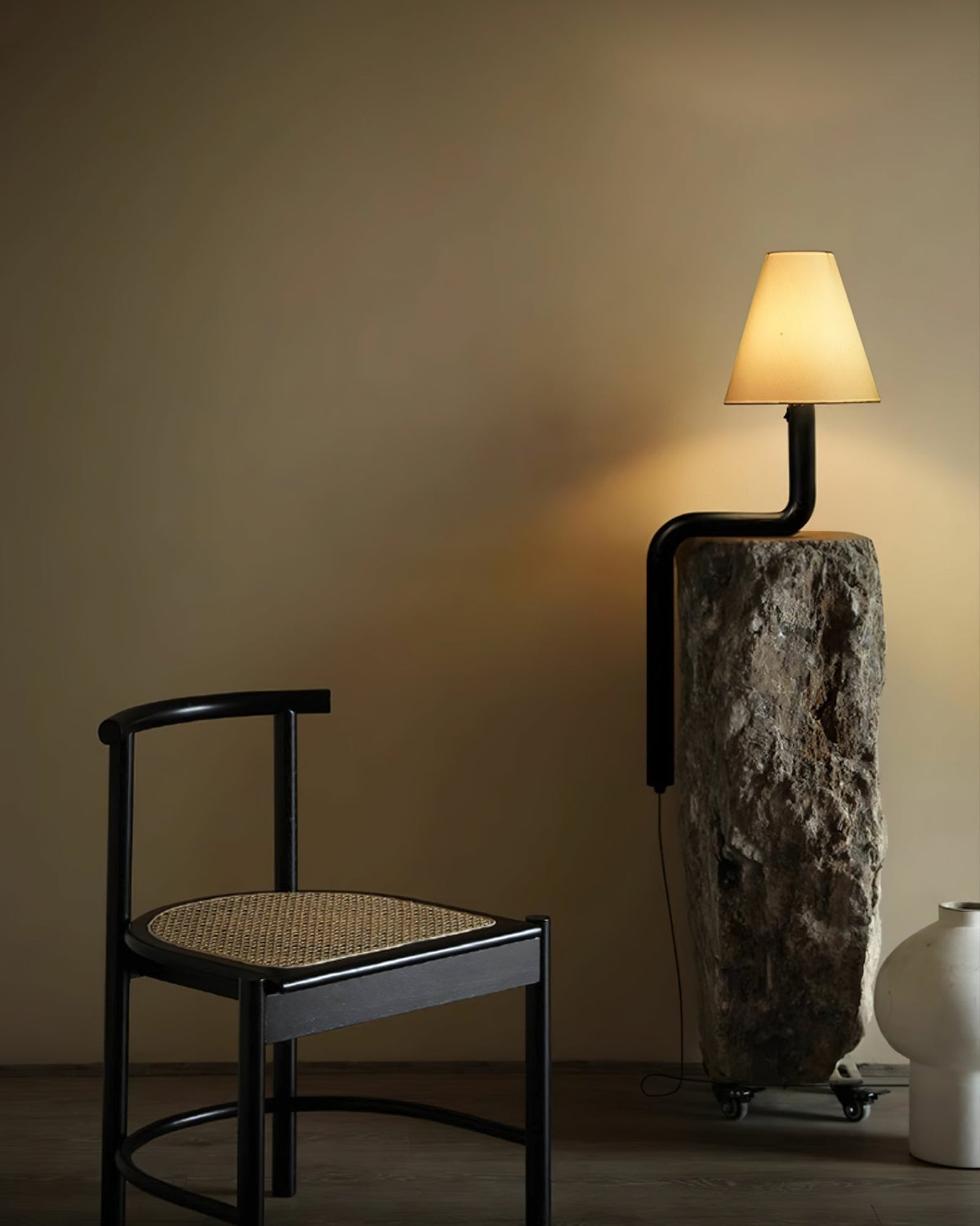 Syleielle Tischlampe aus Holz