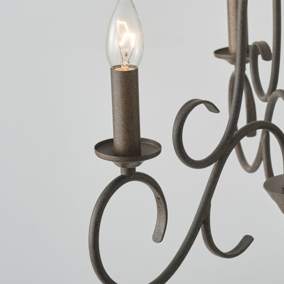 Dvaluvyu Vintage Industrial Kronleuchter aus Metall