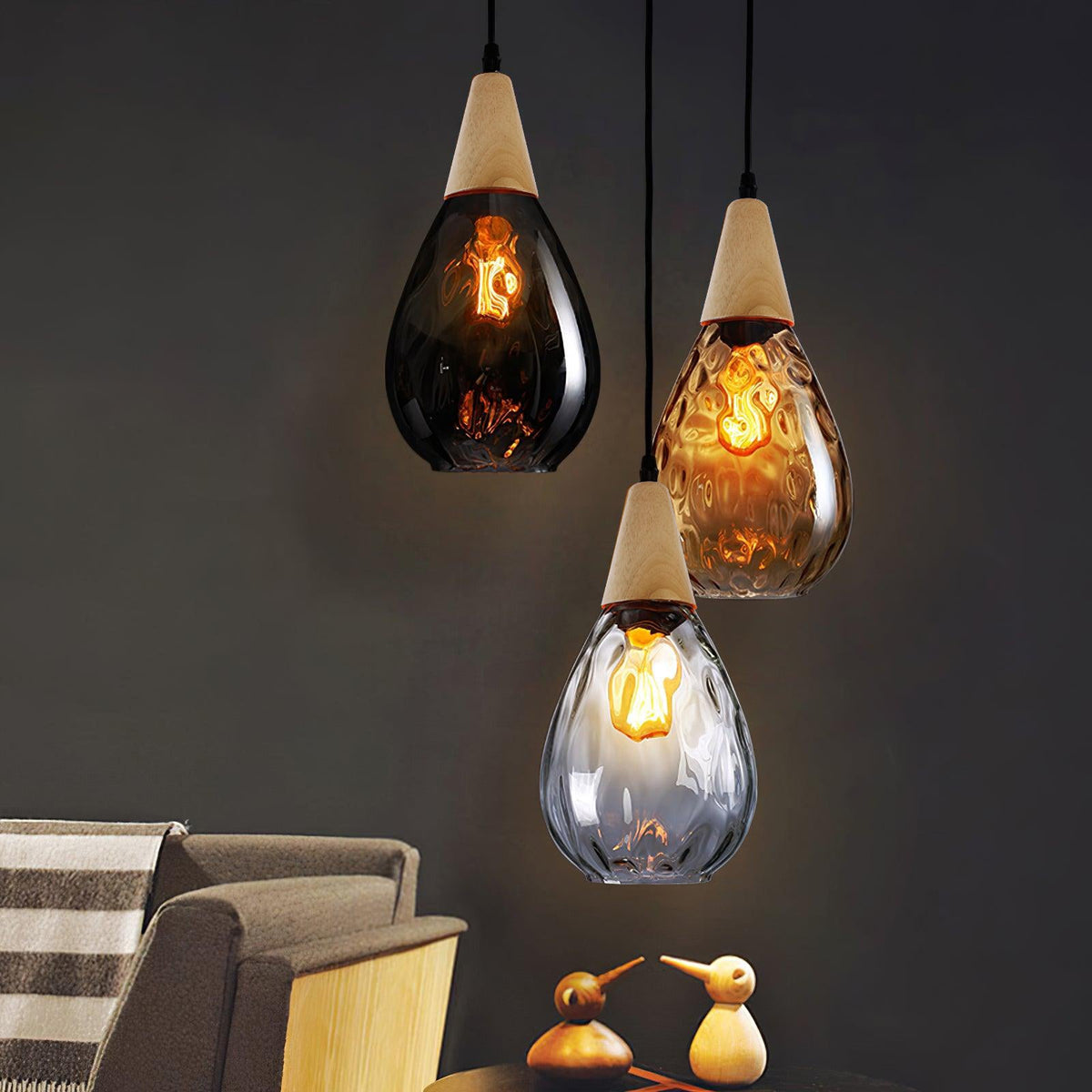 Rinisena Pendelleuchte aus klarem Glas und Holz im nordischen modernen Stil