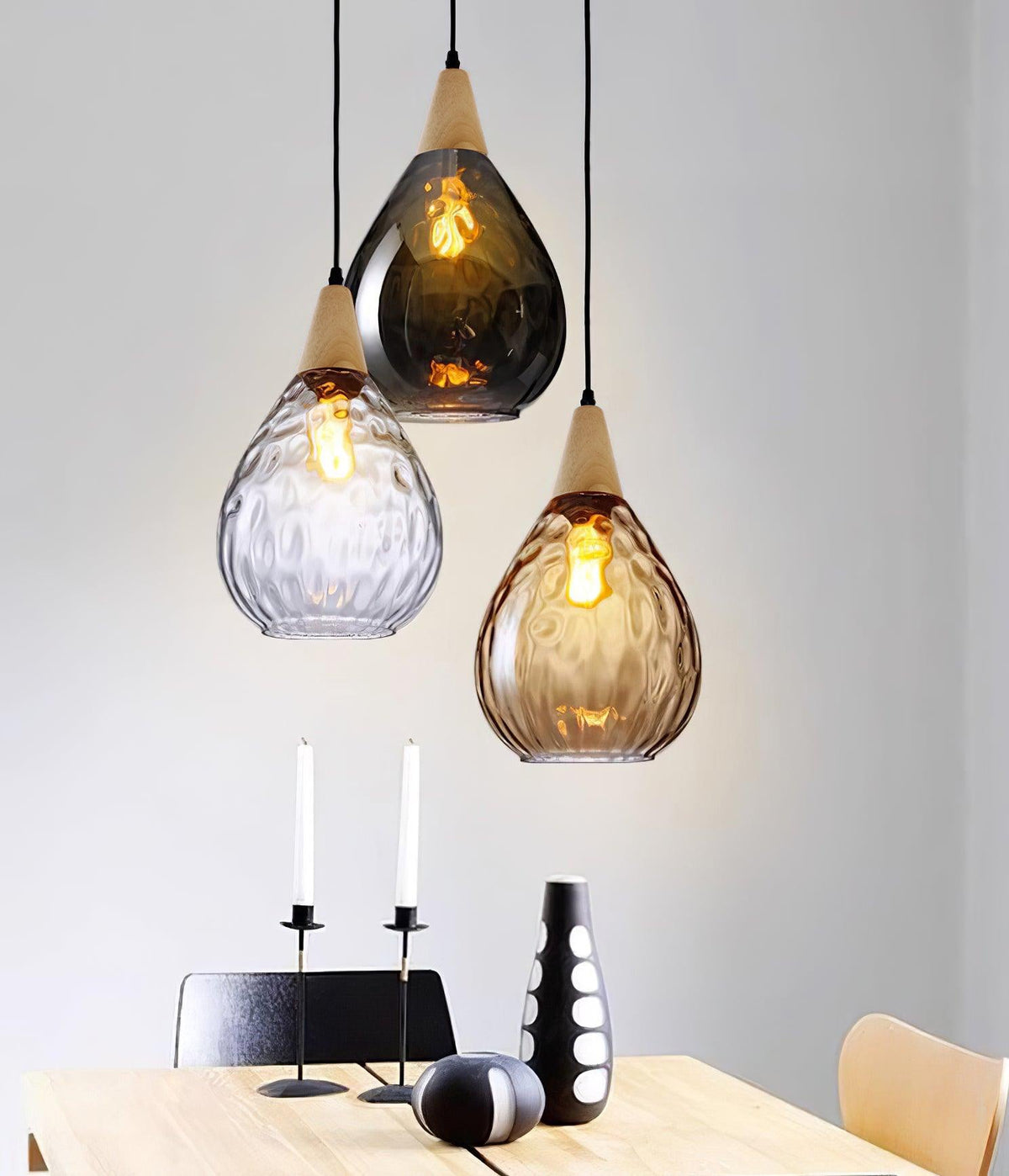 Rinisena Pendelleuchte aus klarem Glas und Holz im nordischen modernen Stil