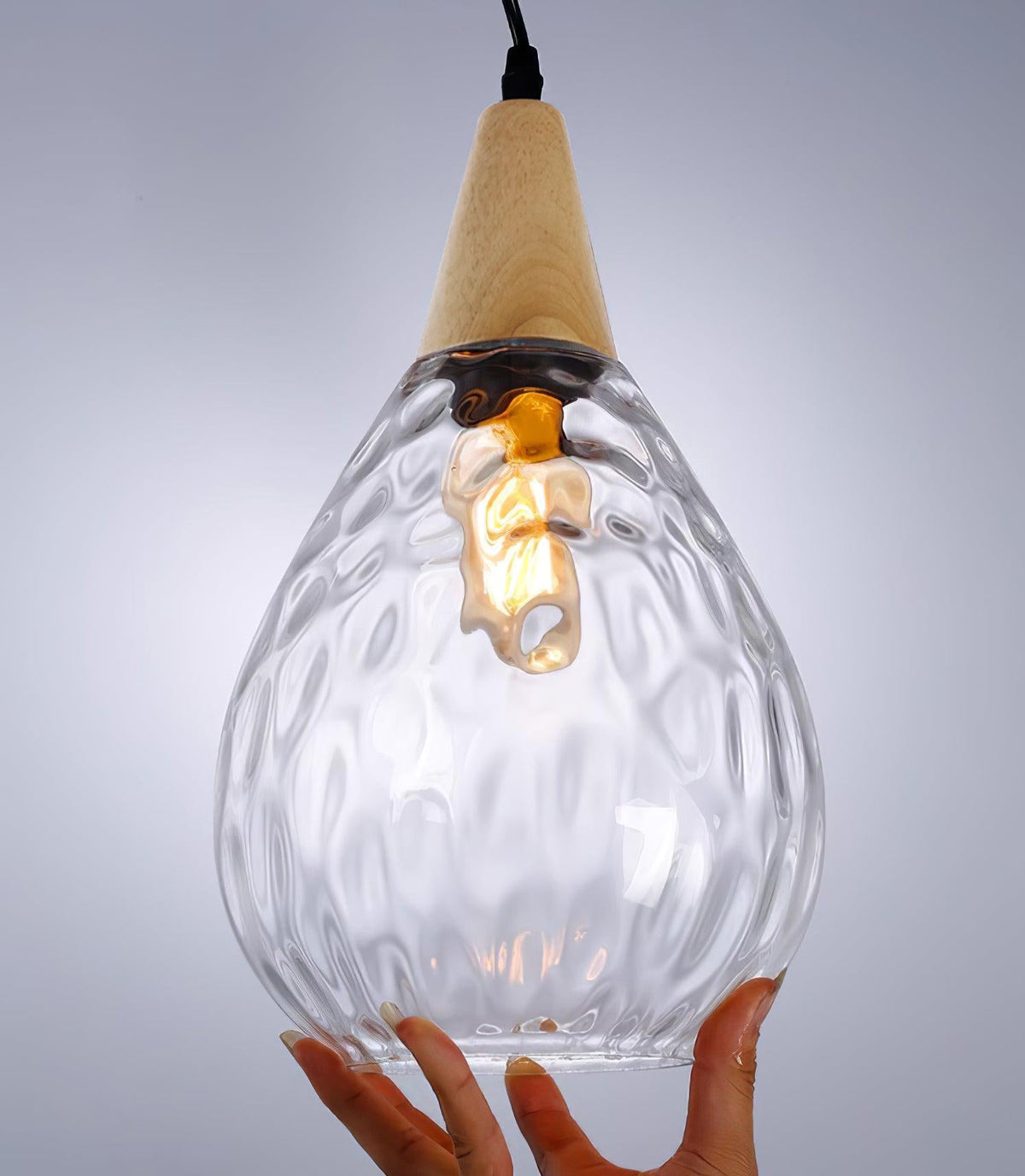 Rinisena Pendelleuchte aus klarem Glas und Holz im nordischen modernen Stil