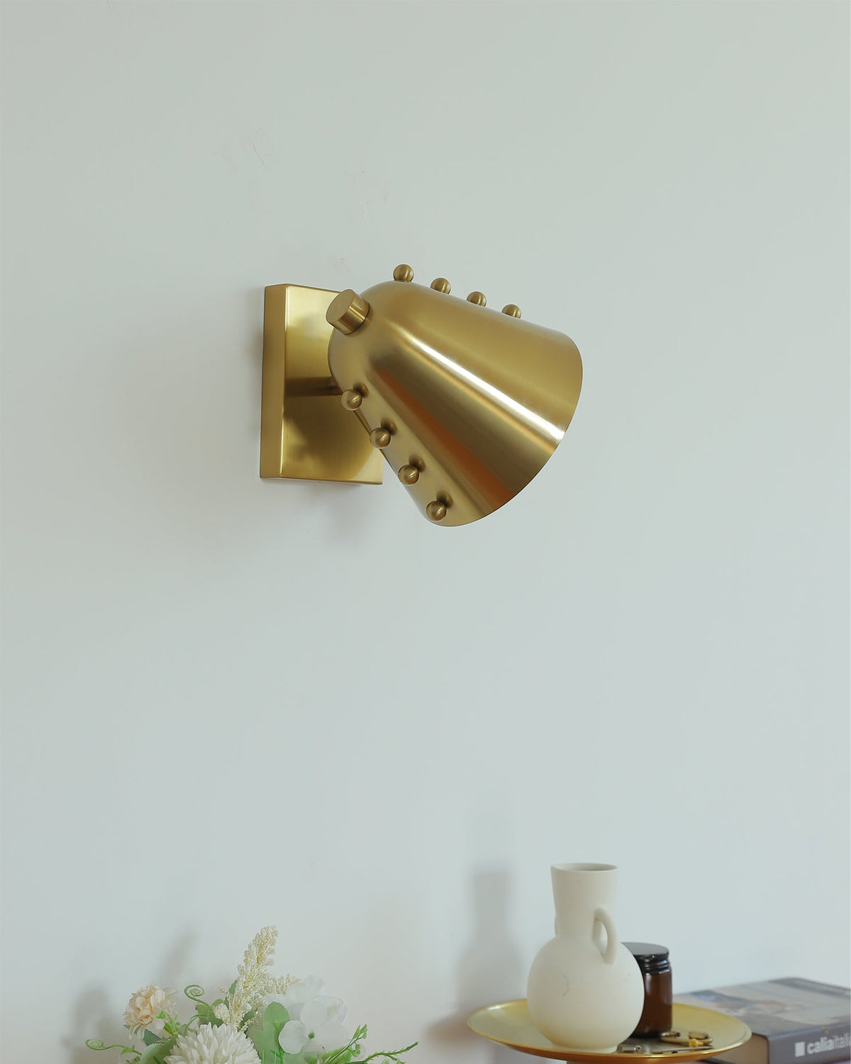Bespoke Wandleuchte