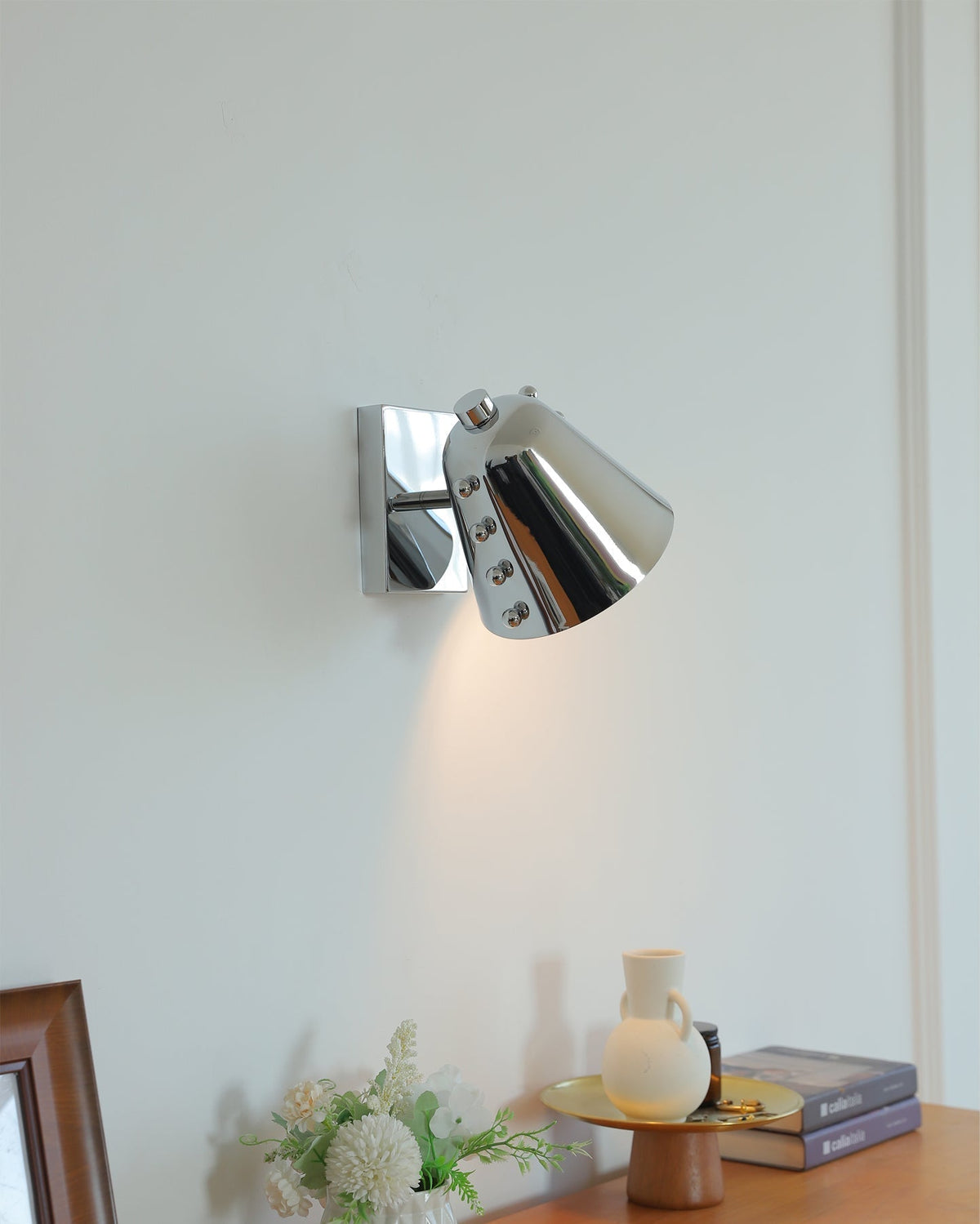 Bespoke Wandleuchte
