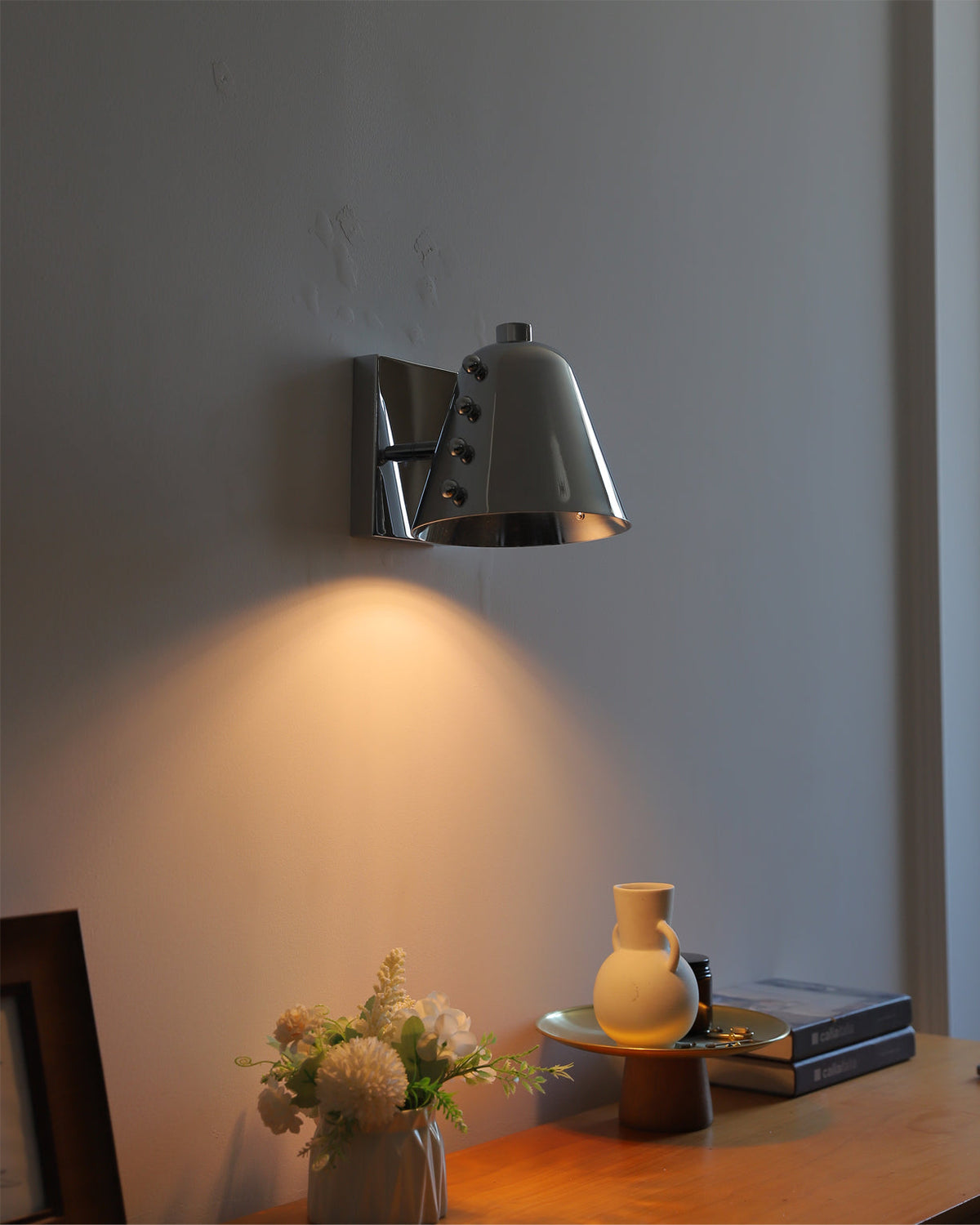 Bespoke Wandleuchte