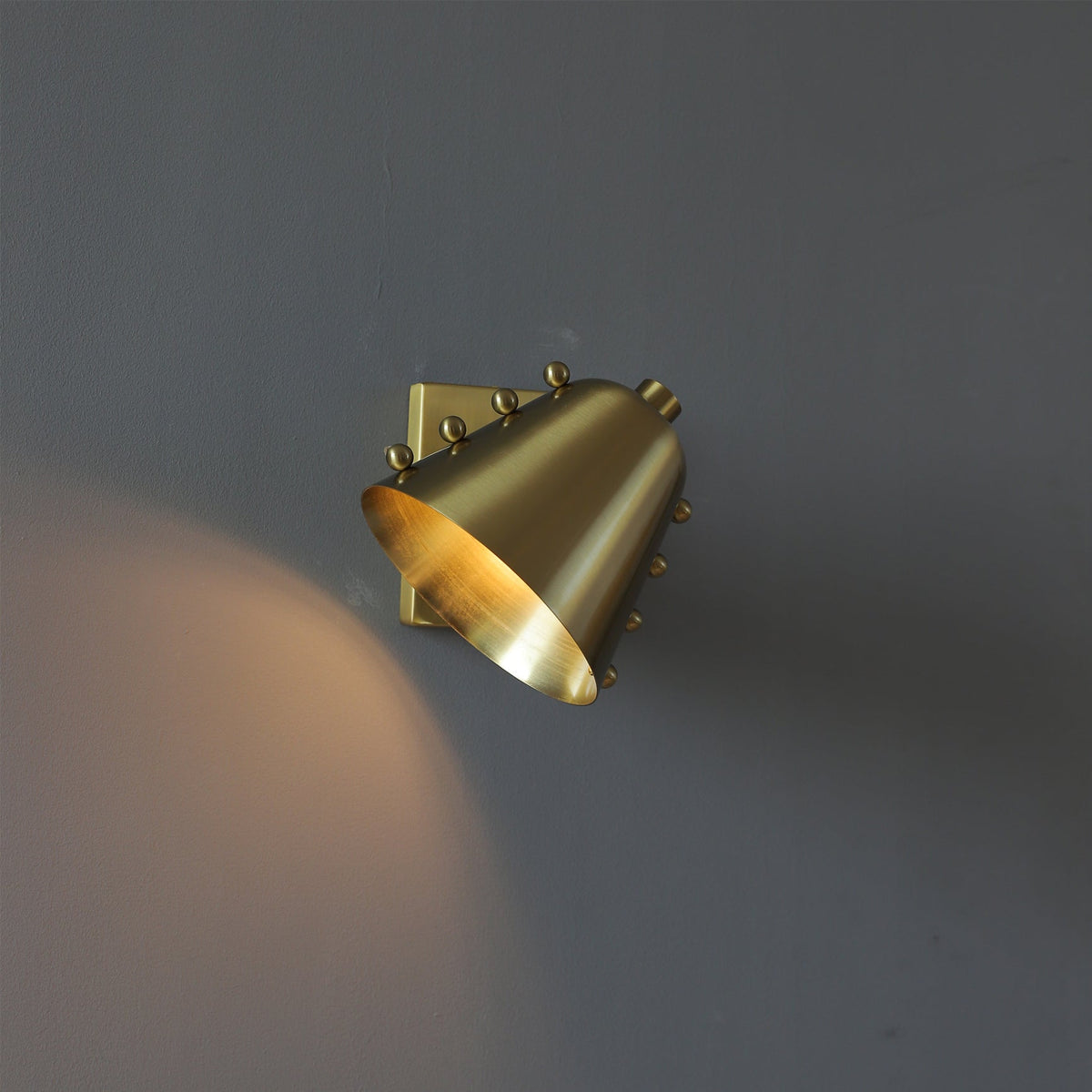 Bespoke Wandleuchte