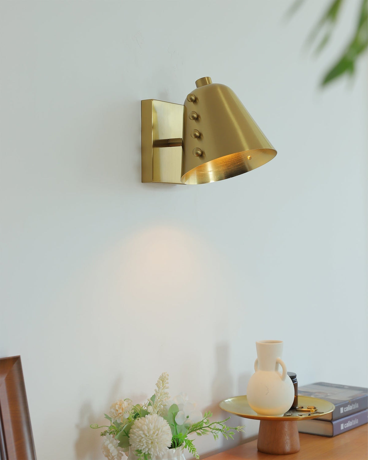 Bespoke Wandleuchte