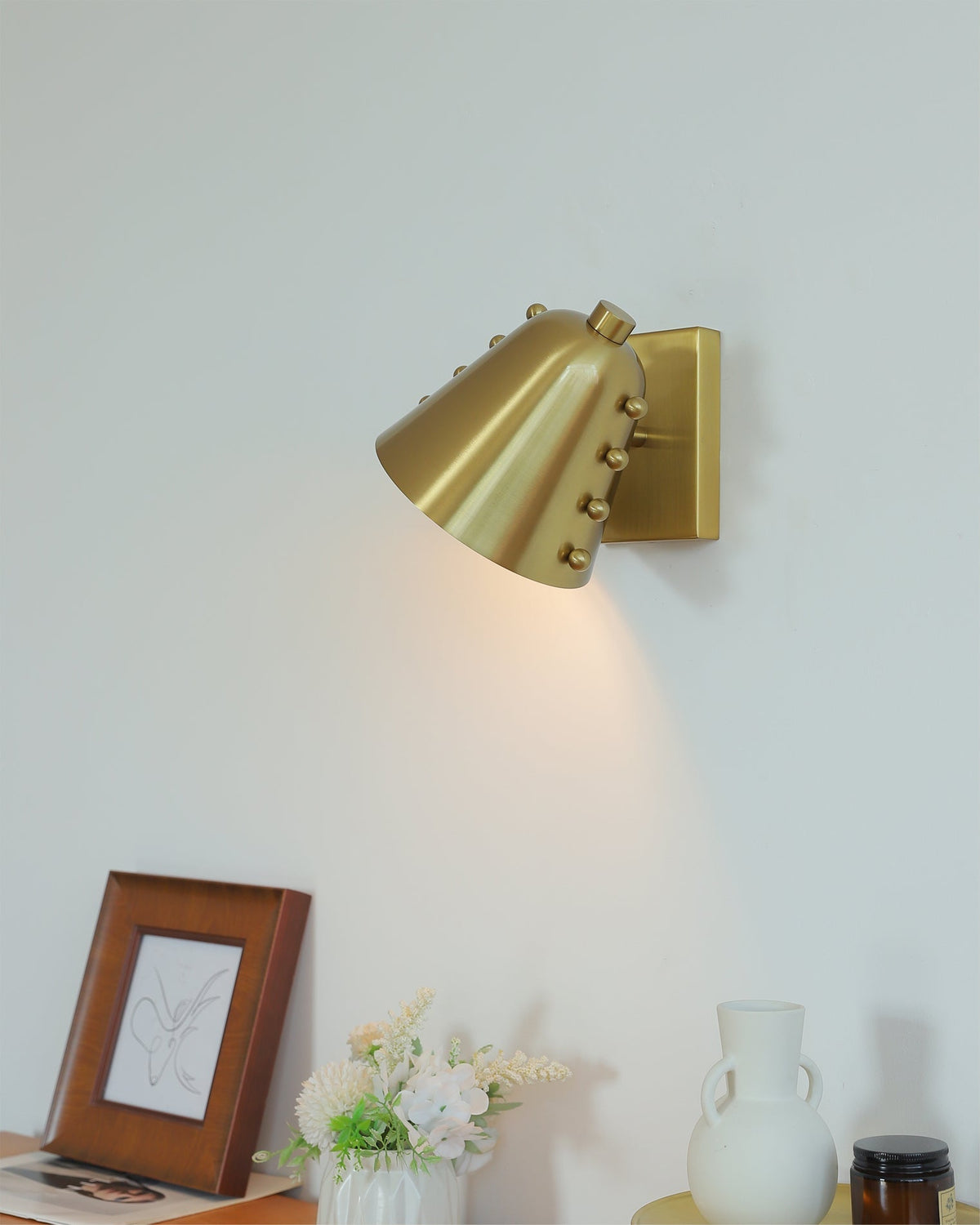 Bespoke Wandleuchte