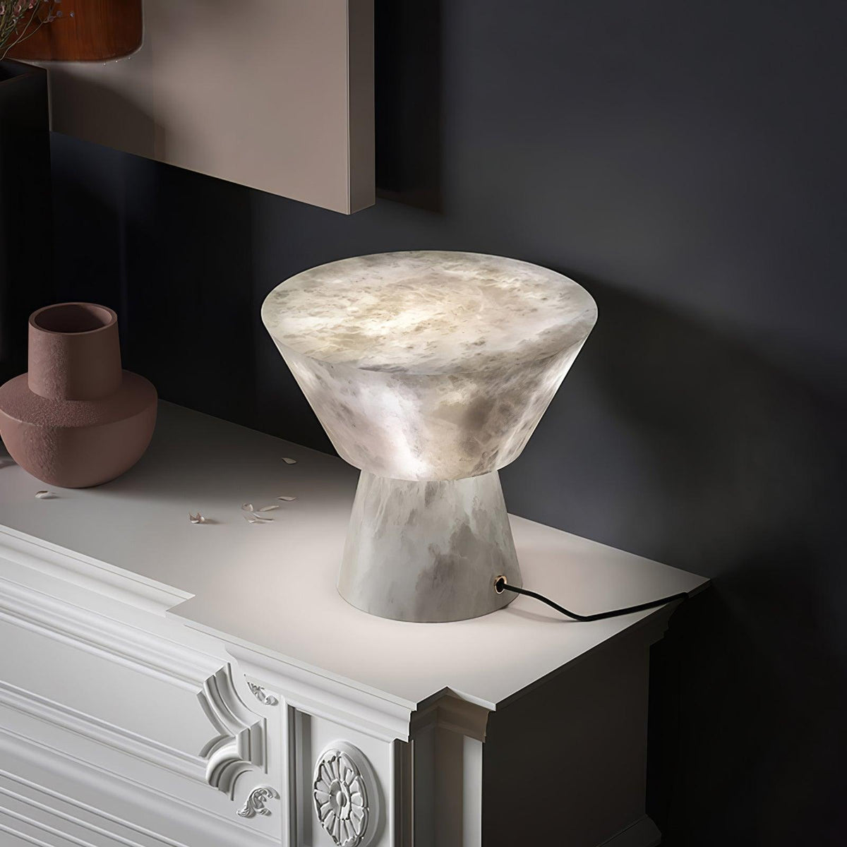Ane Pedestal Alabaster Tischleuchte