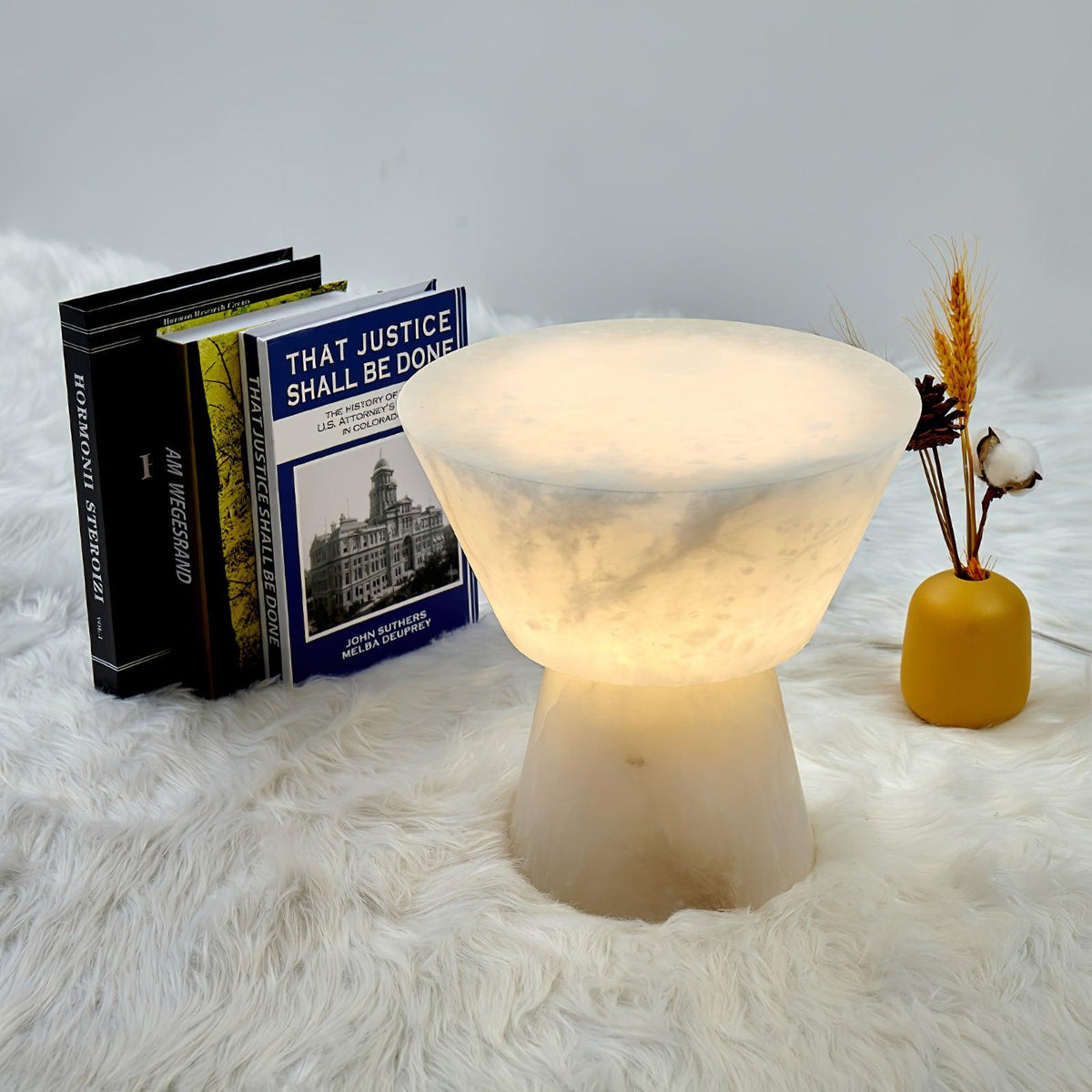 Ane Pedestal Alabaster Tischleuchte