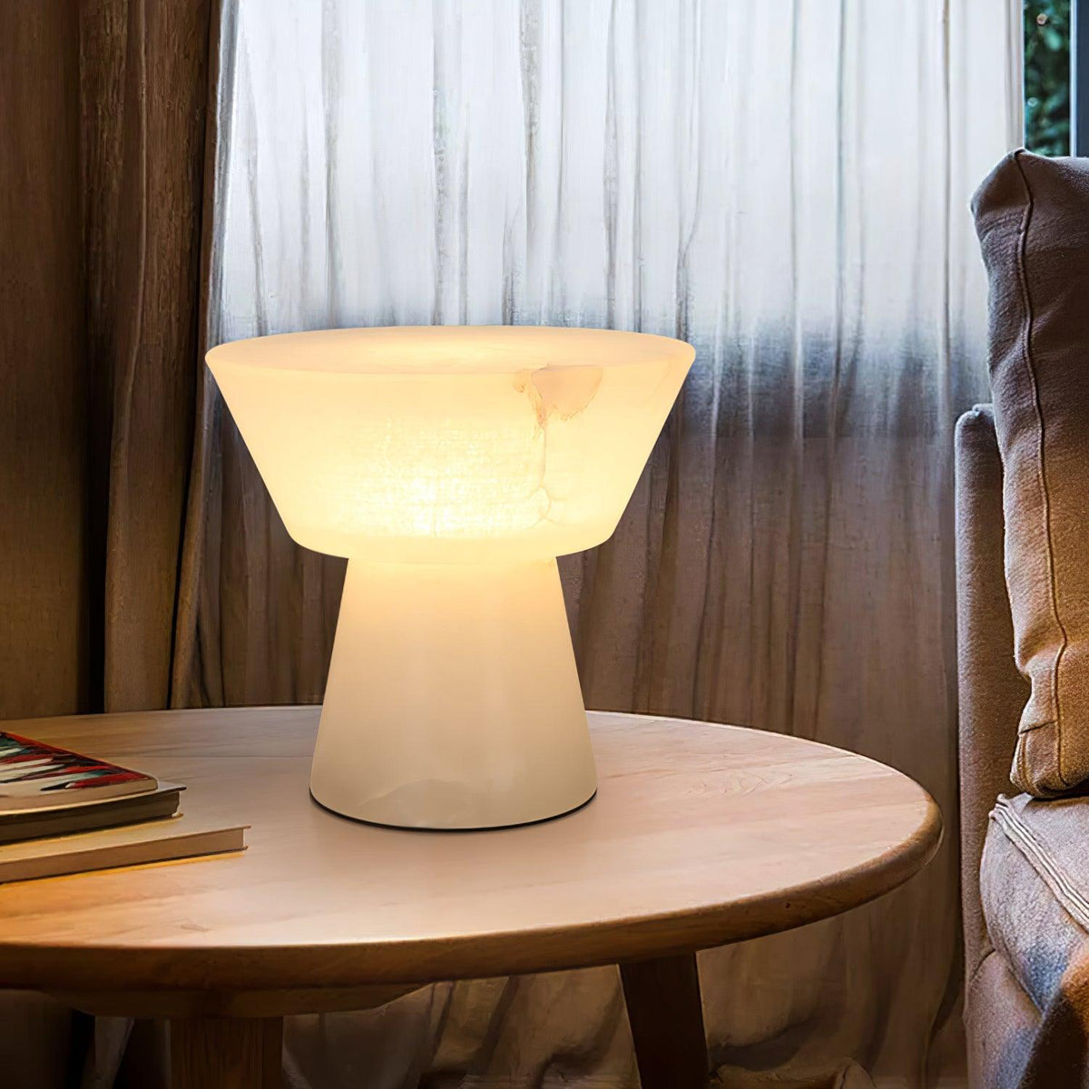Ane Pedestal Alabaster Tischleuchte