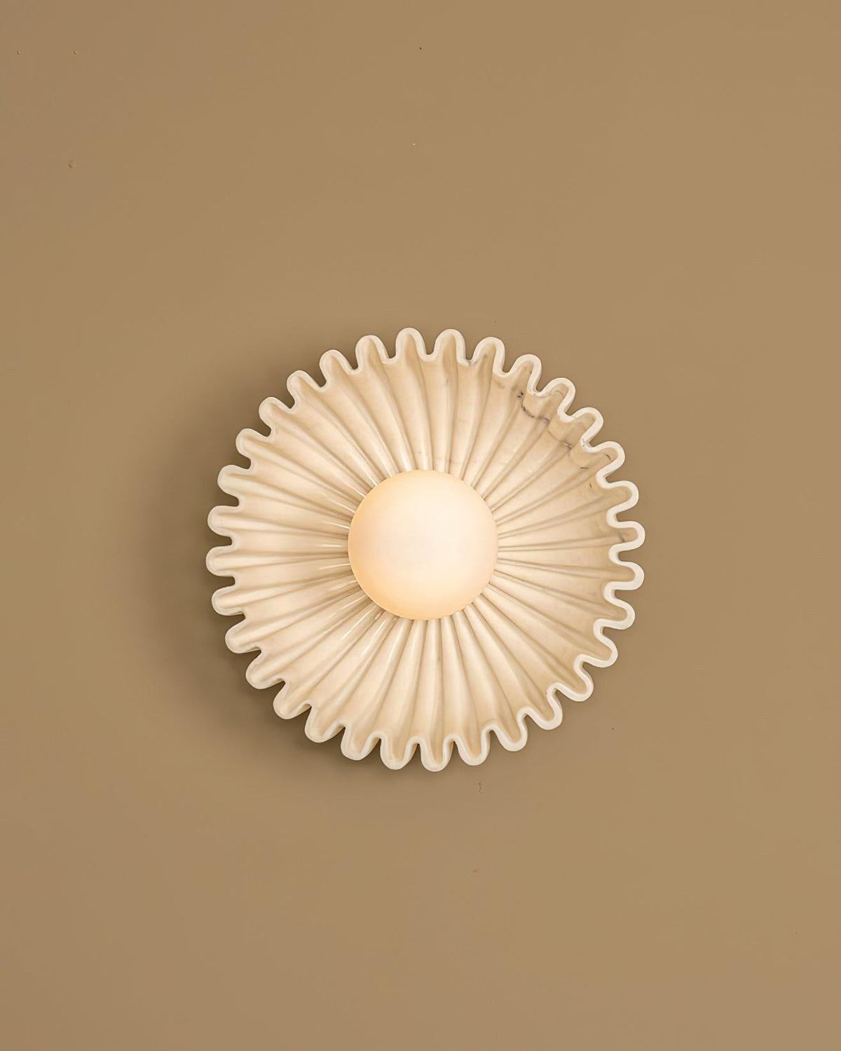 Avenisielle Wandleuchte