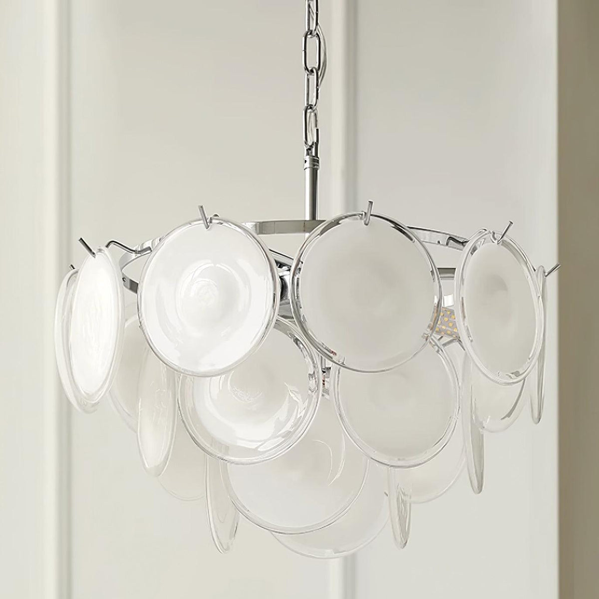 Lumirae Kronleuchter Kaskadierende Milchglas-Scheiben