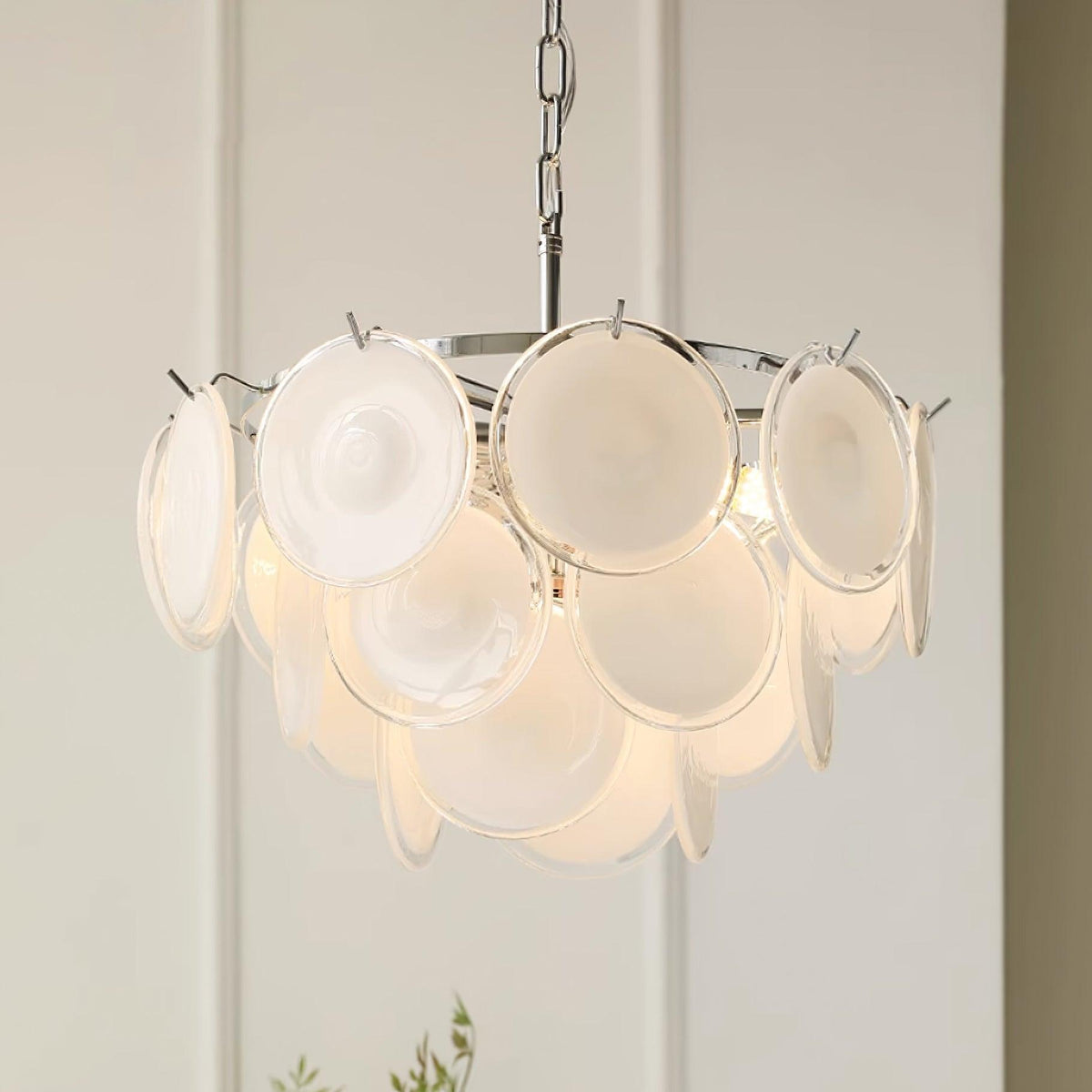 Lumirae Kronleuchter Kaskadierende Milchglas-Scheiben