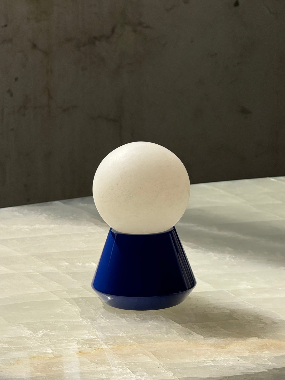Elaeia Tischlampe