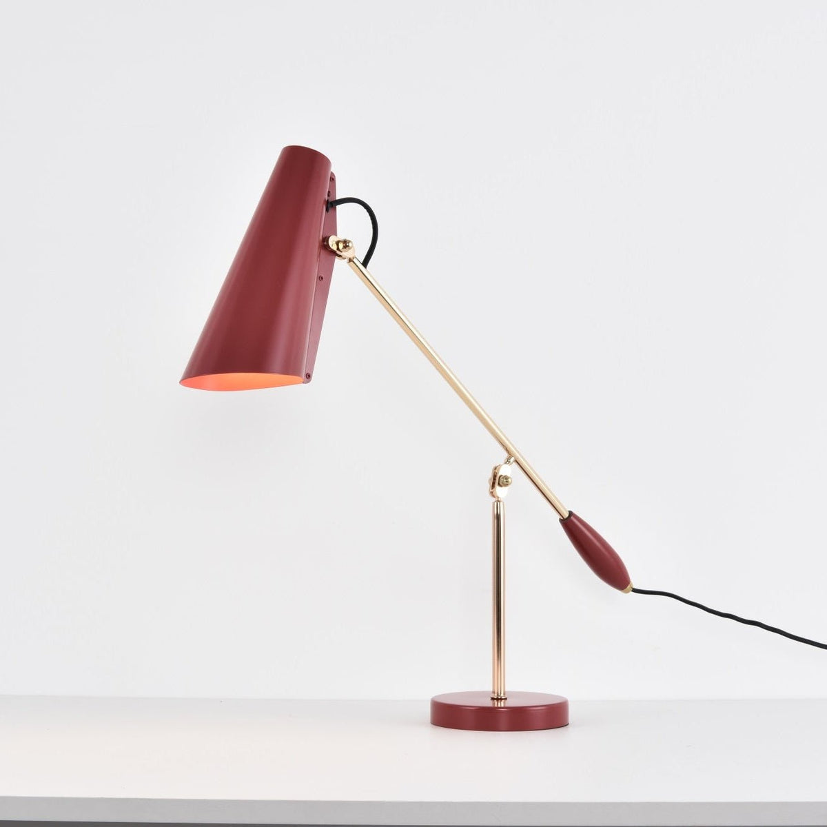 Orbix Steel Mid-Century-Tischlampe