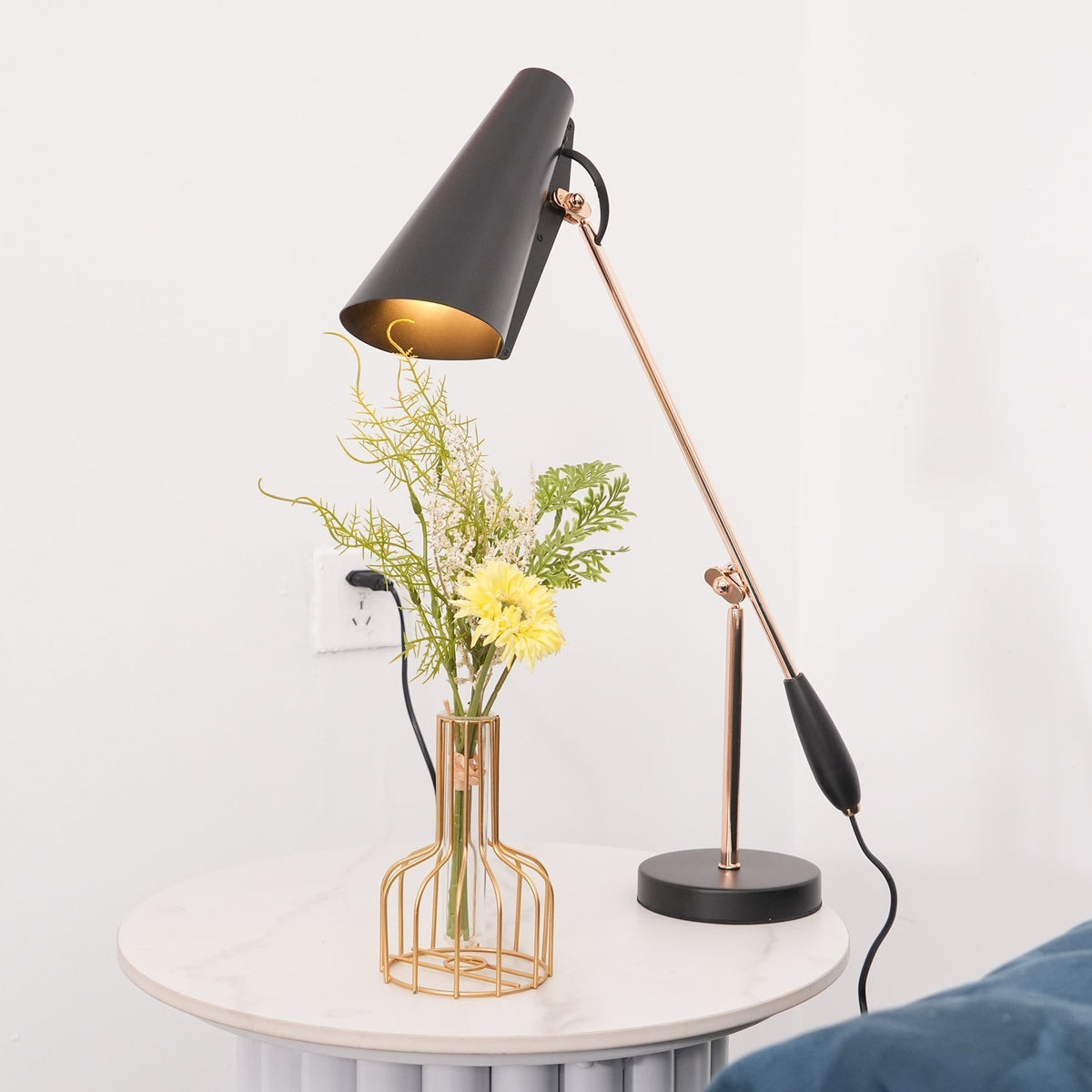 Orbix Steel Mid-Century-Tischlampe