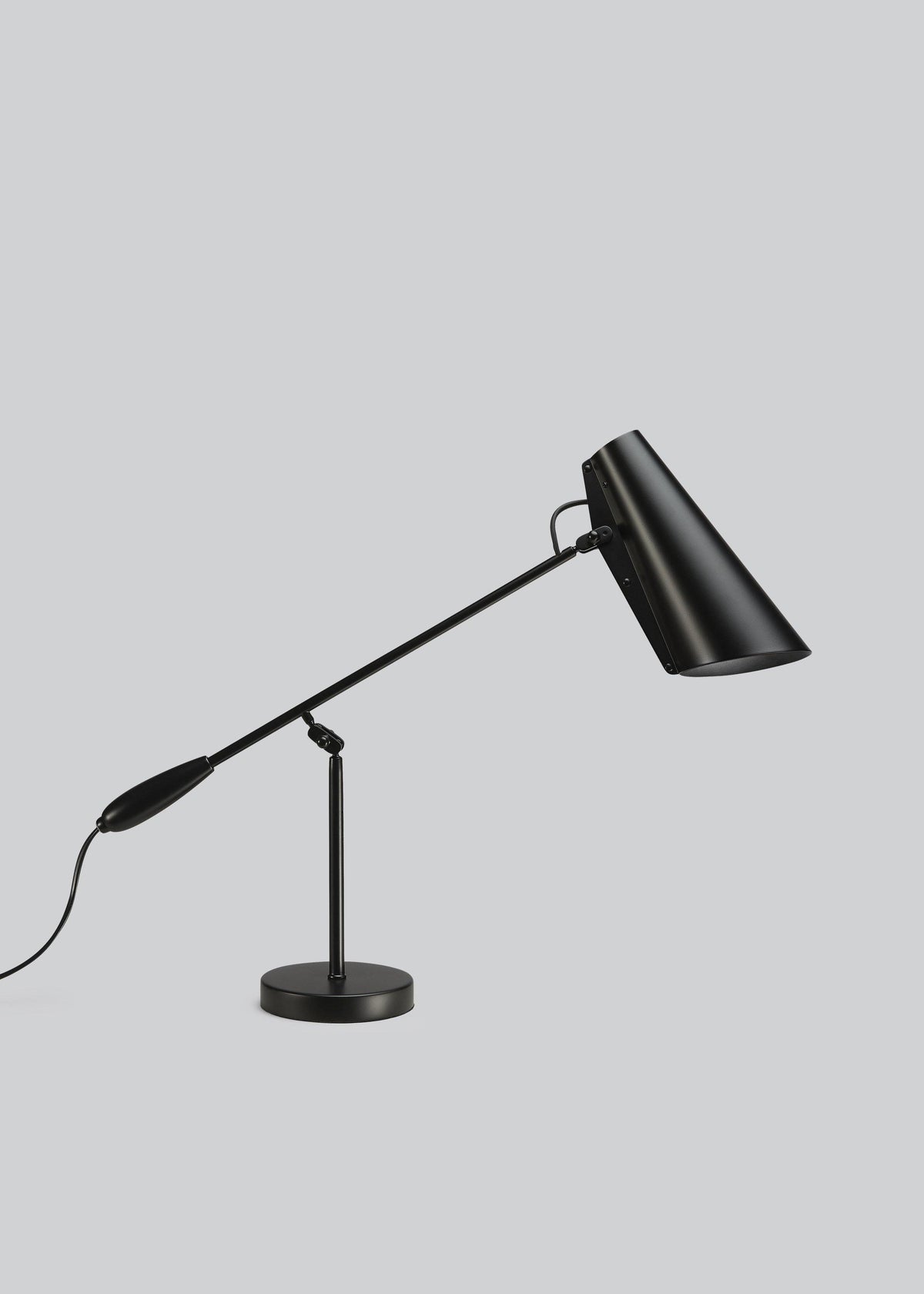 Orbix Steel Mid-Century-Tischlampe