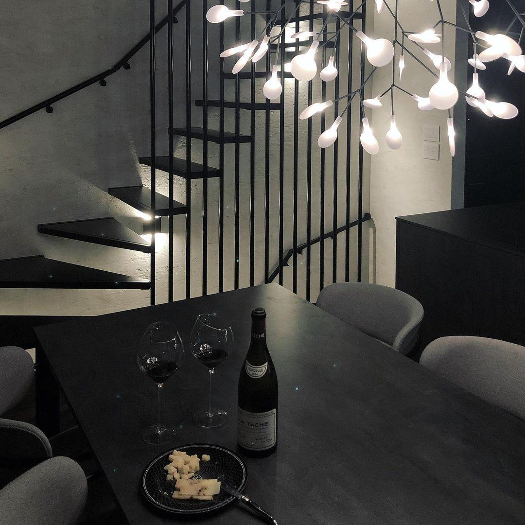 Kronleuchter Schwarze LED-Kronleuchte Firefly