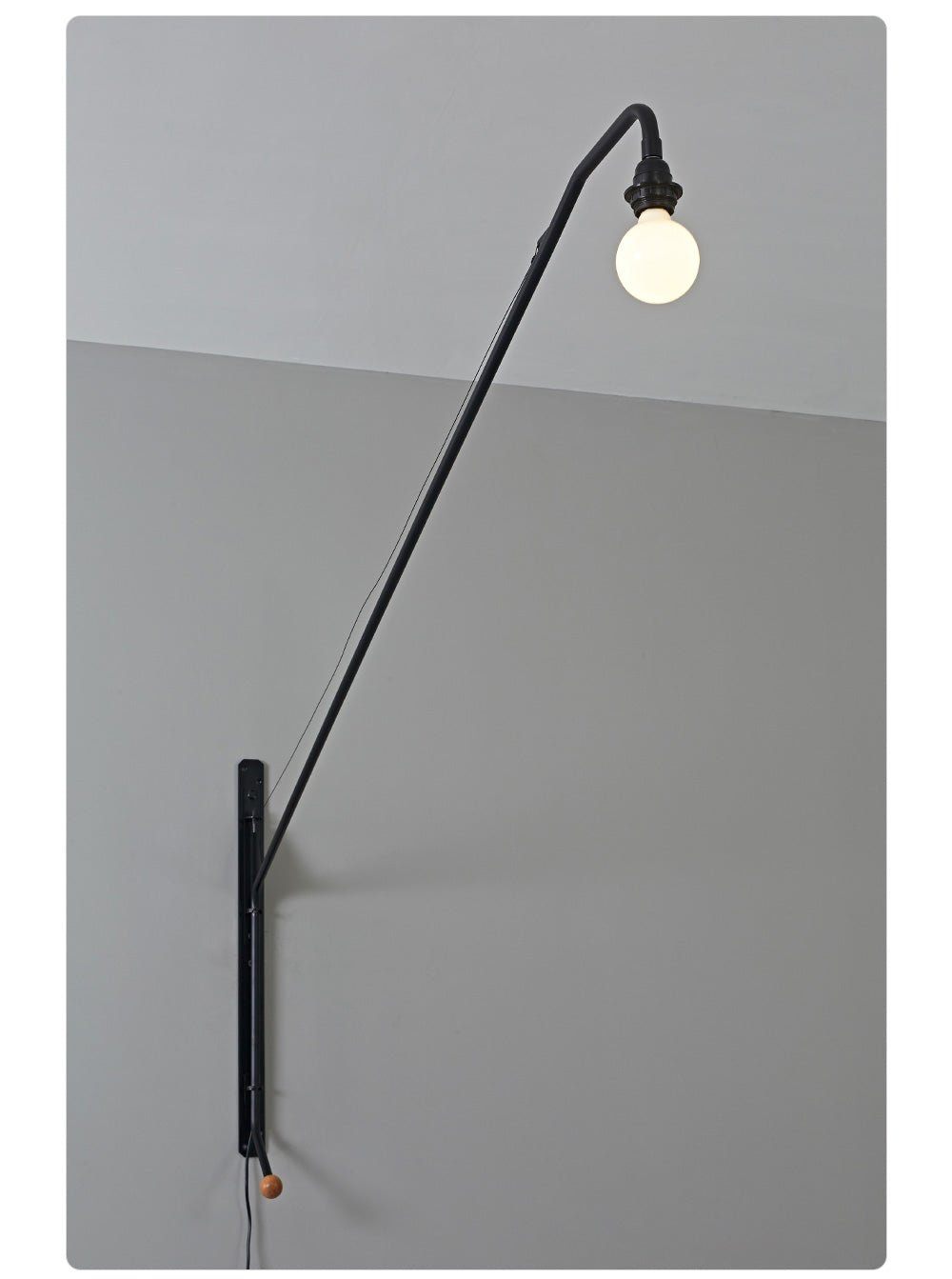 Schwarze Wandleuchte mit verlängerbarem Arm