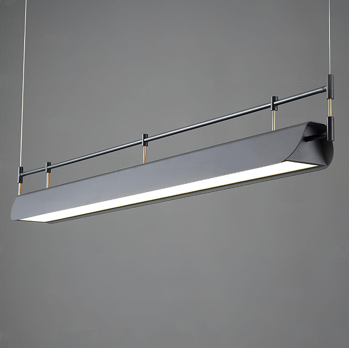 Terianora Kronleuchter Schwarz Dach LED