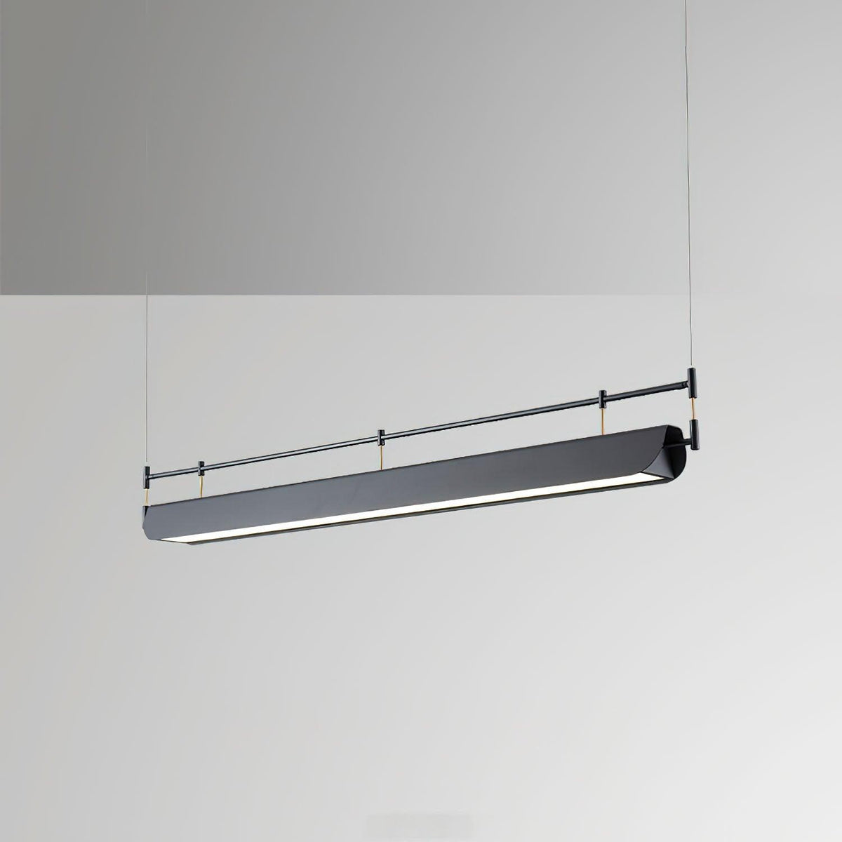 Terianora Kronleuchter Schwarz Dach LED