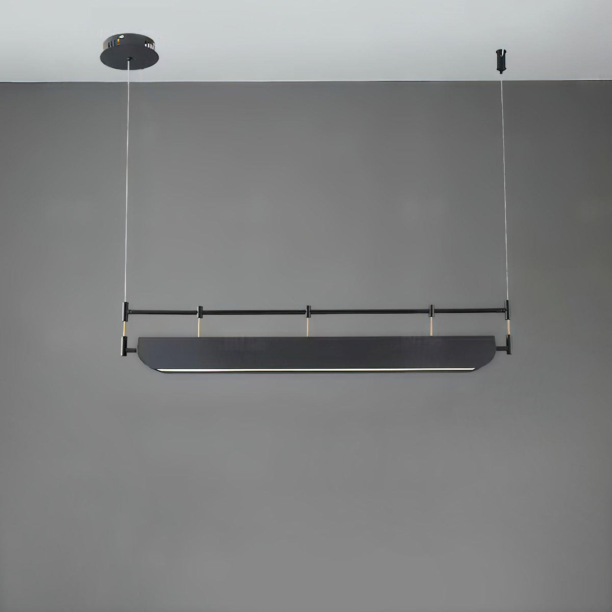 Terianora Kronleuchter Schwarz Dach LED