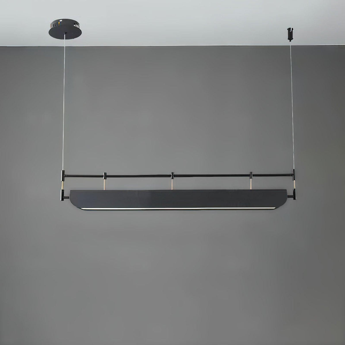 Terianora Kronleuchter Schwarz Dach LED