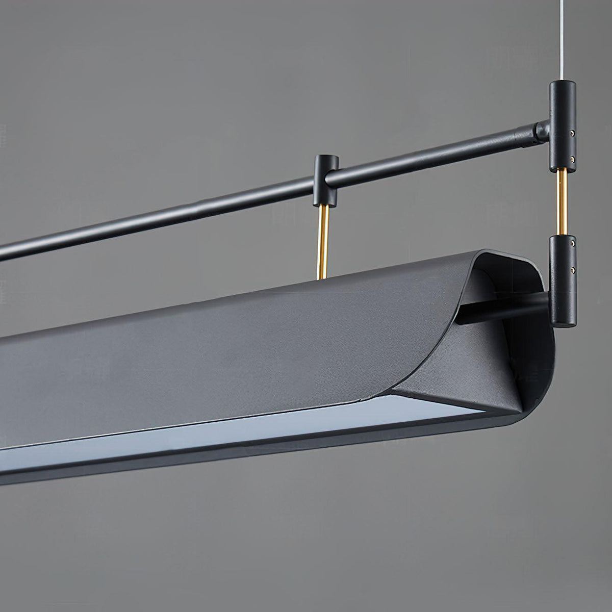 Terianora Kronleuchter Schwarz Dach LED