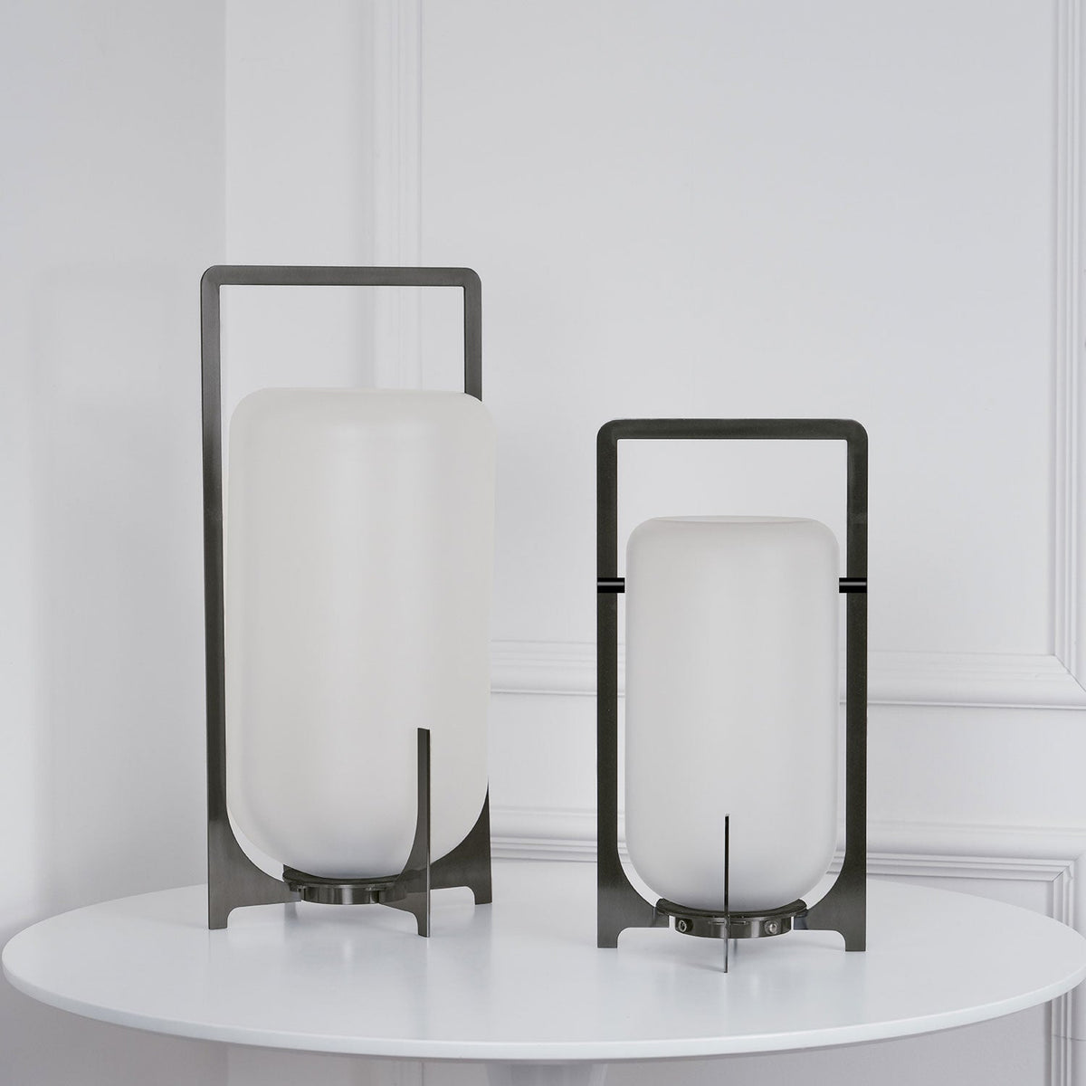 Orinenelle Edelstahl-Kunststoff-Minimalistische Tischleuchte