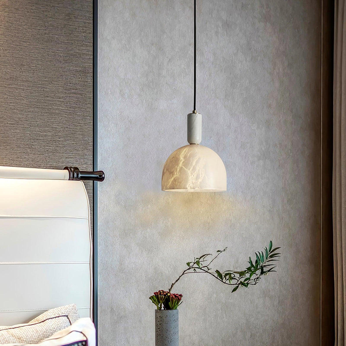 Leda Minimalistische Pendelleuchte aus Alabaster