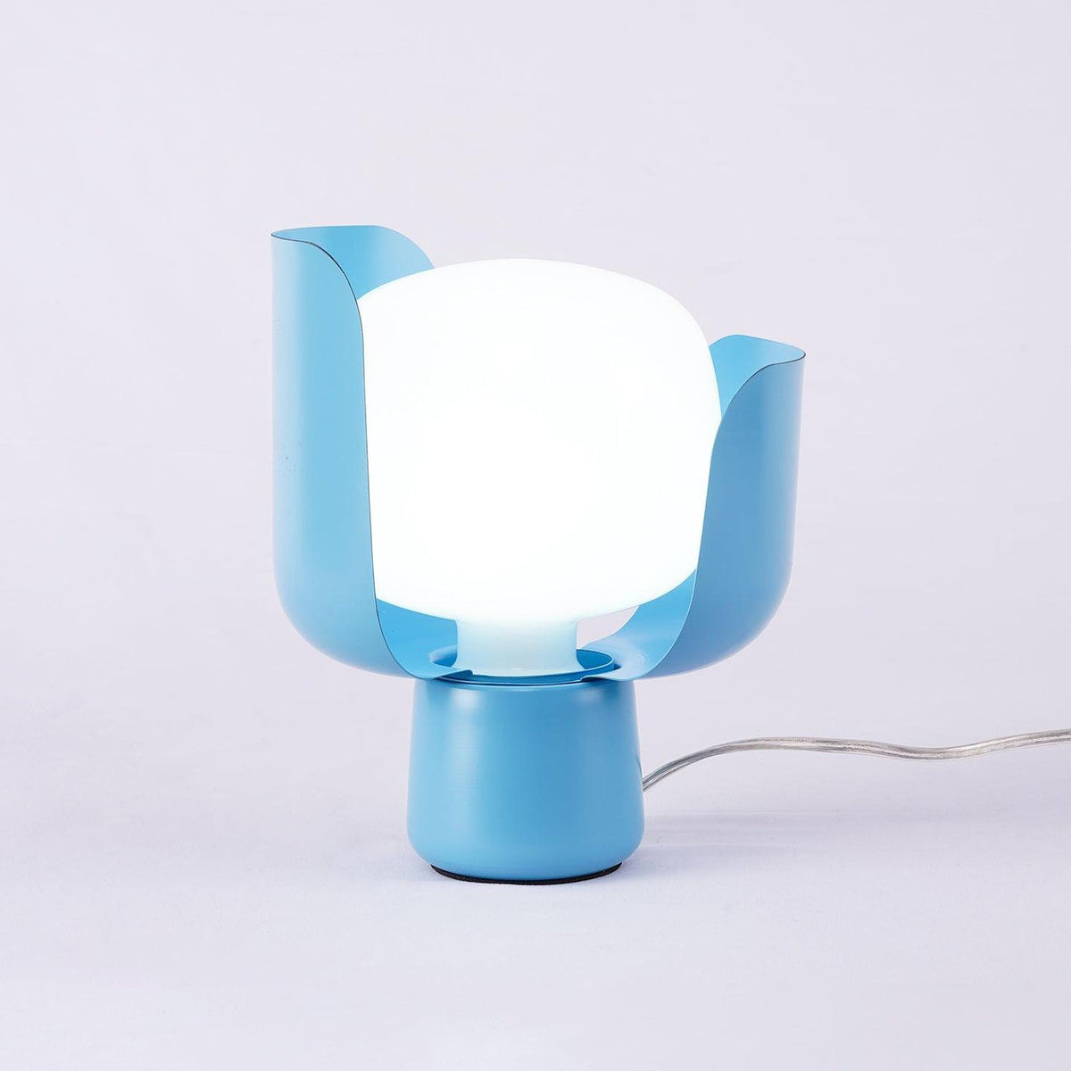 Zuri Kunststoff Minimalistische Tischleuchte