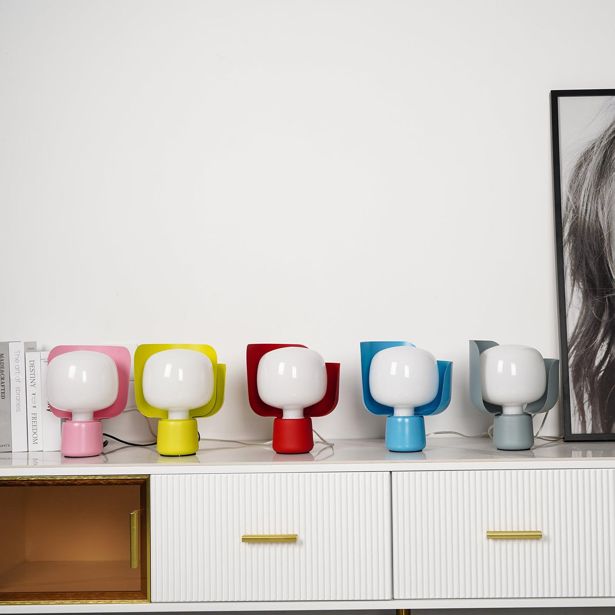 Zuri Kunststoff Minimalistische Tischleuchte