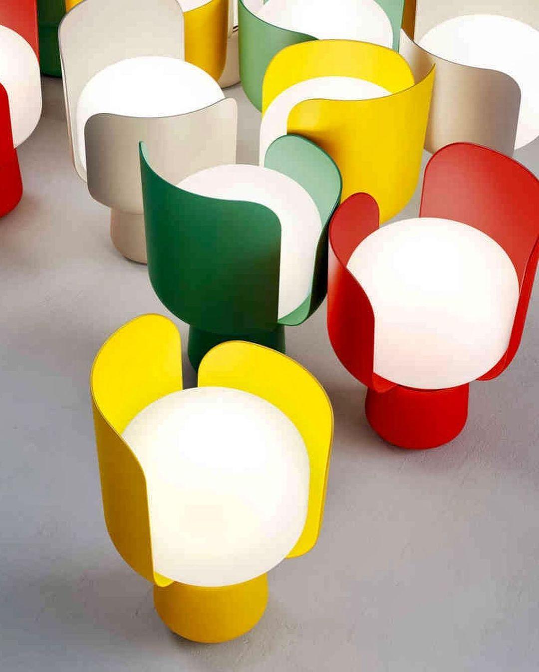 Zuri Kunststoff Minimalistische Tischleuchte