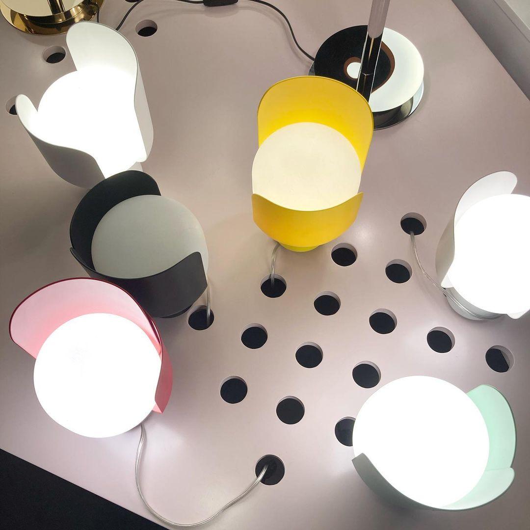 Zuri Kunststoff Minimalistische Tischleuchte