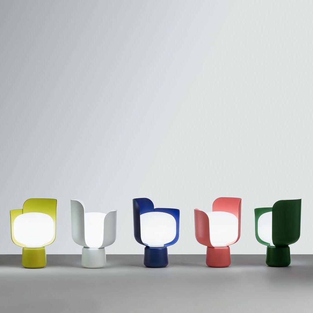 Zuri Kunststoff Minimalistische Tischleuchte