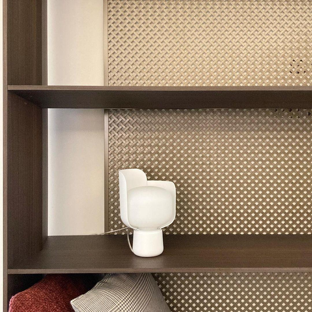 Zuri Kunststoff Minimalistische Tischleuchte